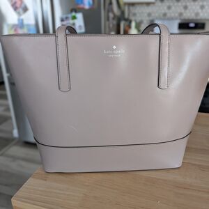 Kate Spade New York Large Adley Tote in Muted Taupe